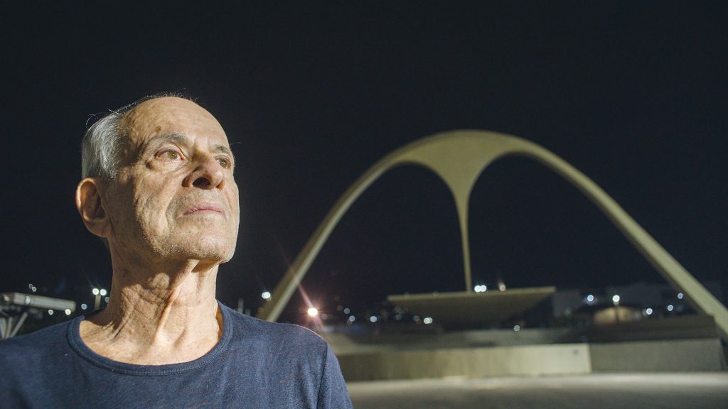 Ney Matogrosso passa por cirurgia e ficará longe dos palcos: ‘Nada grave’