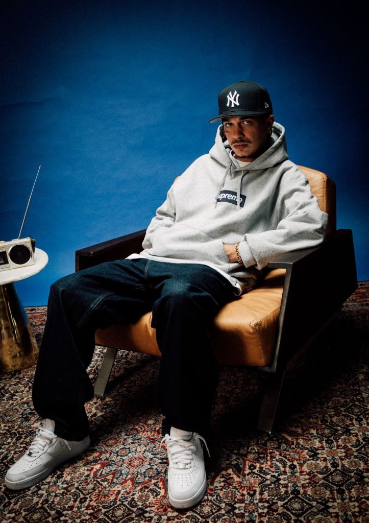 Rapper Sain sintoniza o universo e a cultura do rádio, na frequência do hip hop, no álbum ‘Última mesa da Lapa’